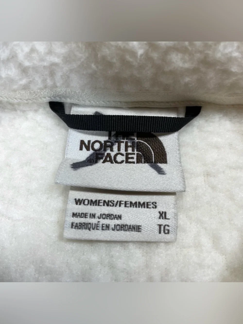 The North Face Women’s Cream Teddy Sherpa Jacket with Tan Trim - Picture 4 of 4